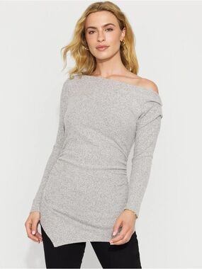 WHBM Asymmetrical Rib Snit Top